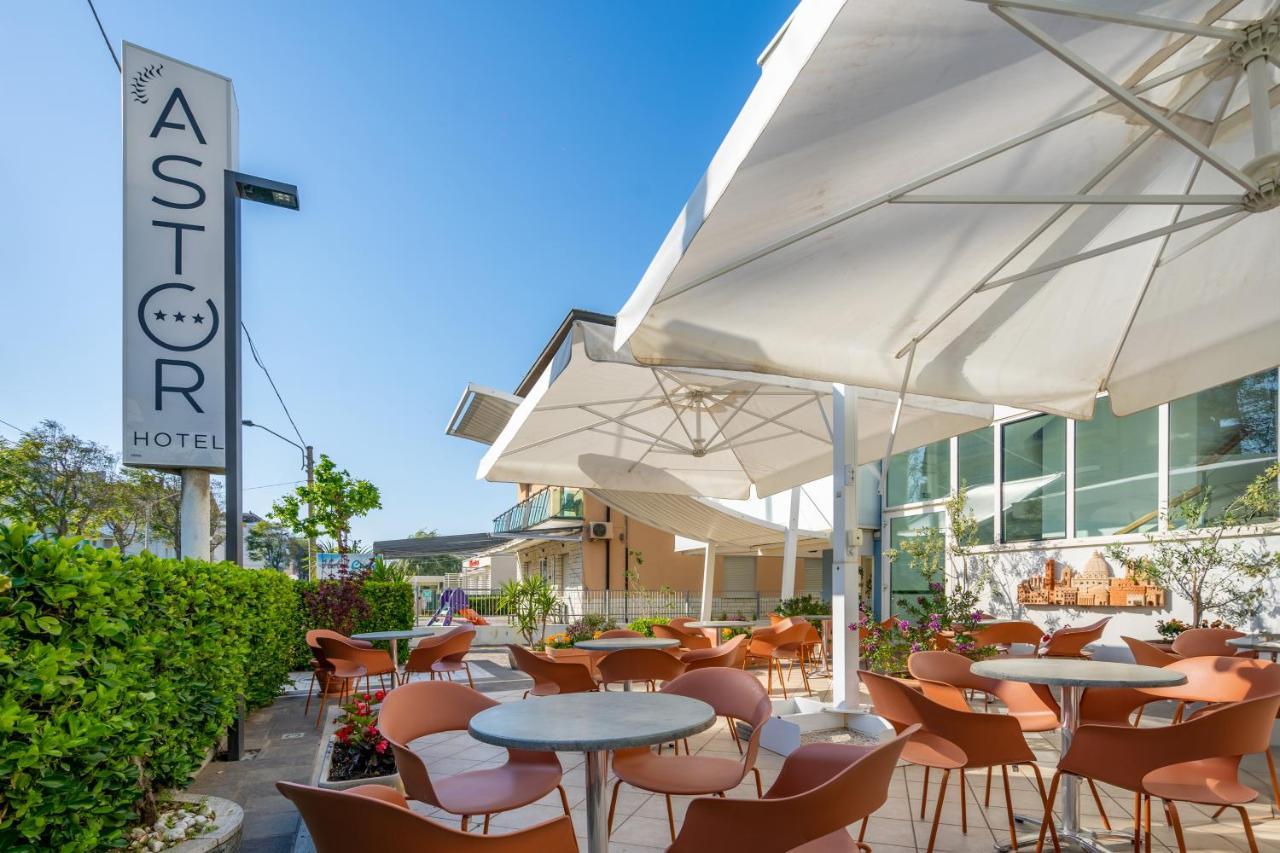 Hotel Astor Rimini Exteriér fotografie