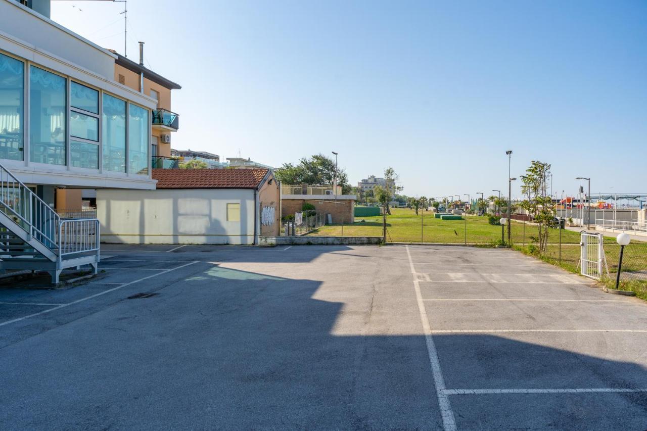 Hotel Astor Rimini Exteriér fotografie