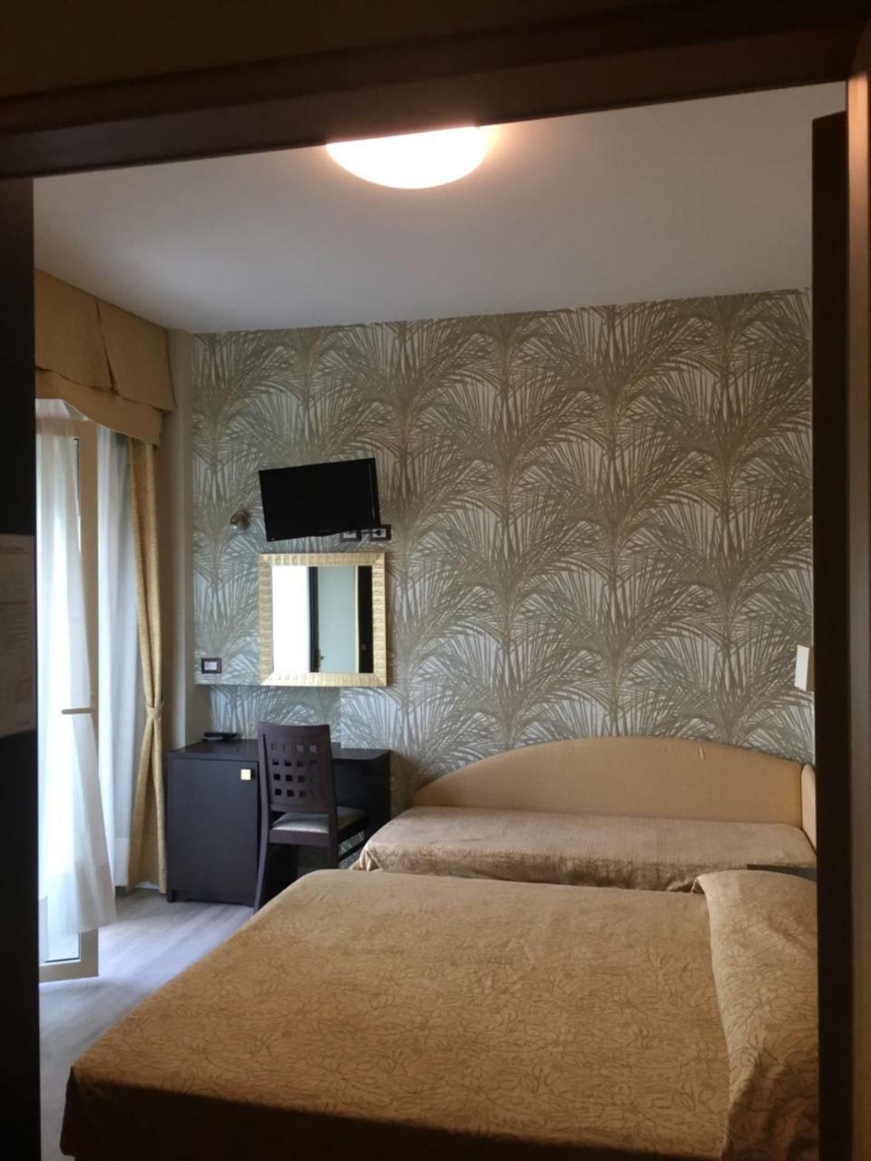 Hotel Astor Rimini Exteriér fotografie